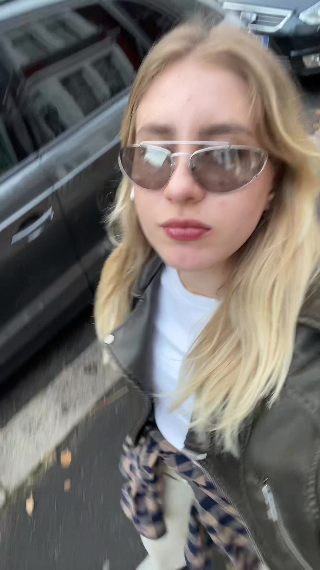 @Alex Zelenska