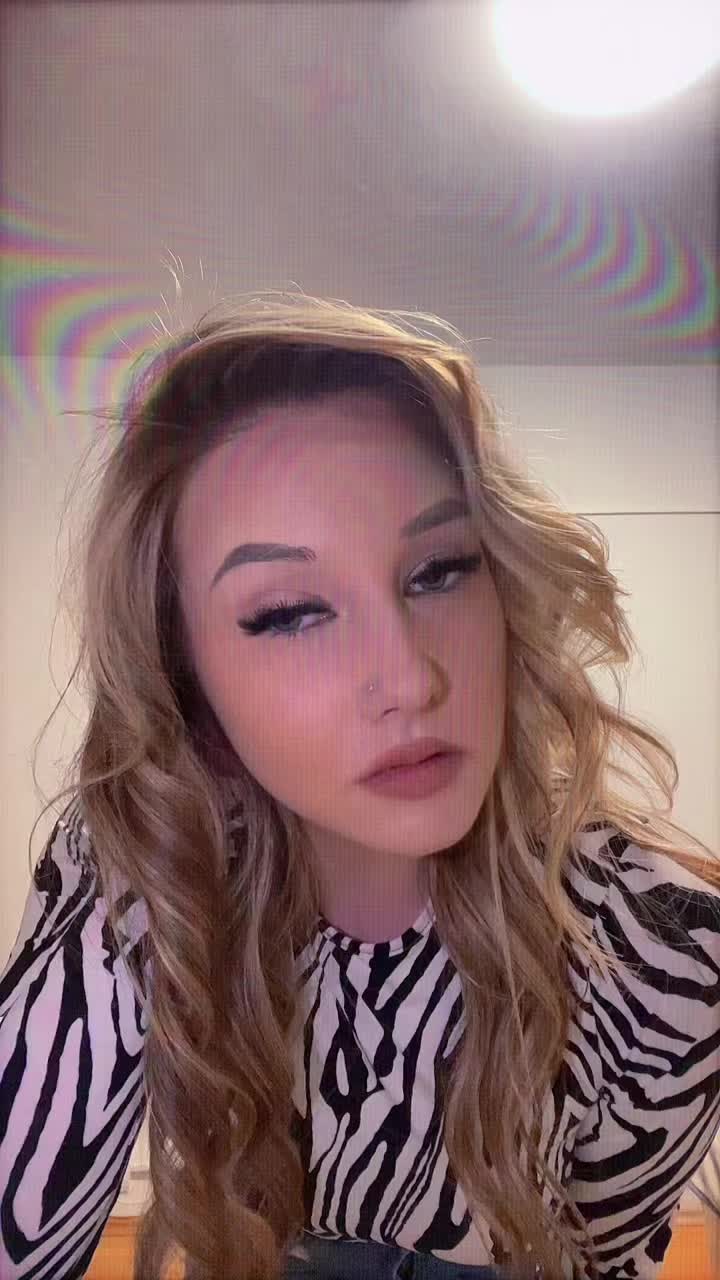 @Andrada👸🏼