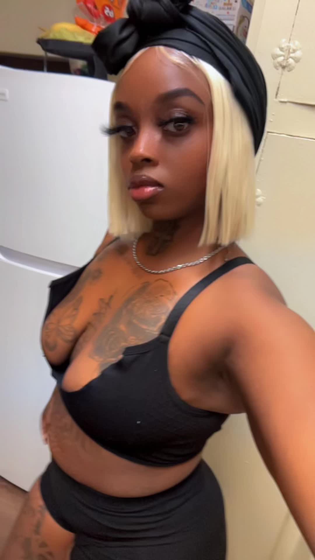 @PR3TTYFACE_DEE