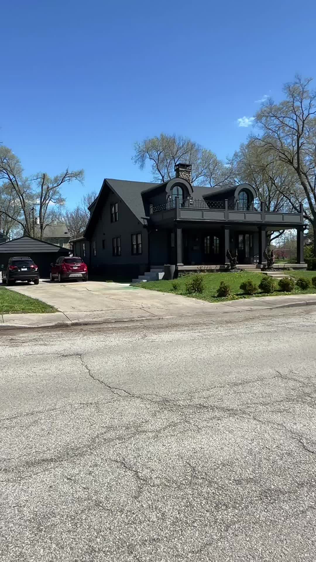 @FindALotToLove. Indy Realtor
