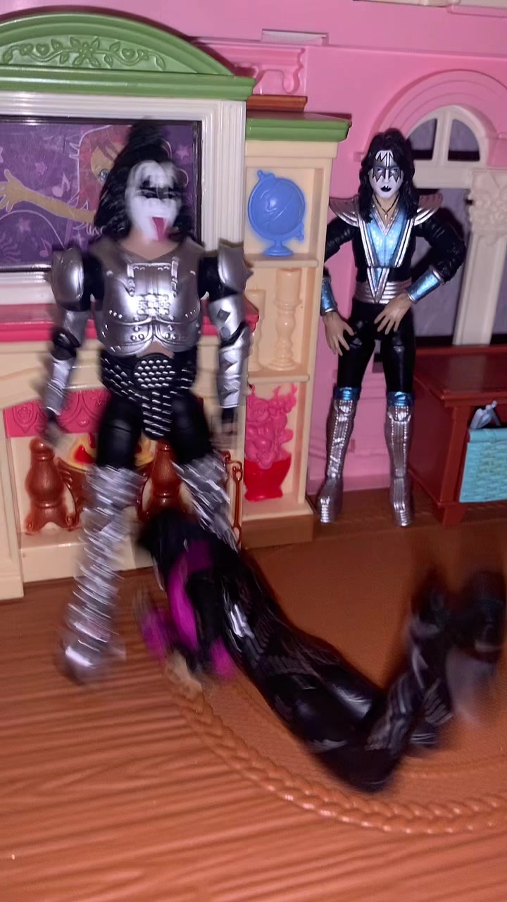 @the life of kiss figures