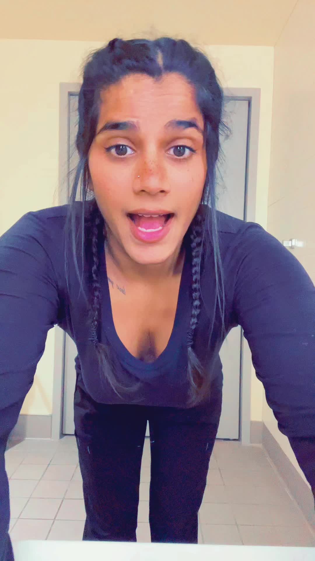 @Bhahawttie