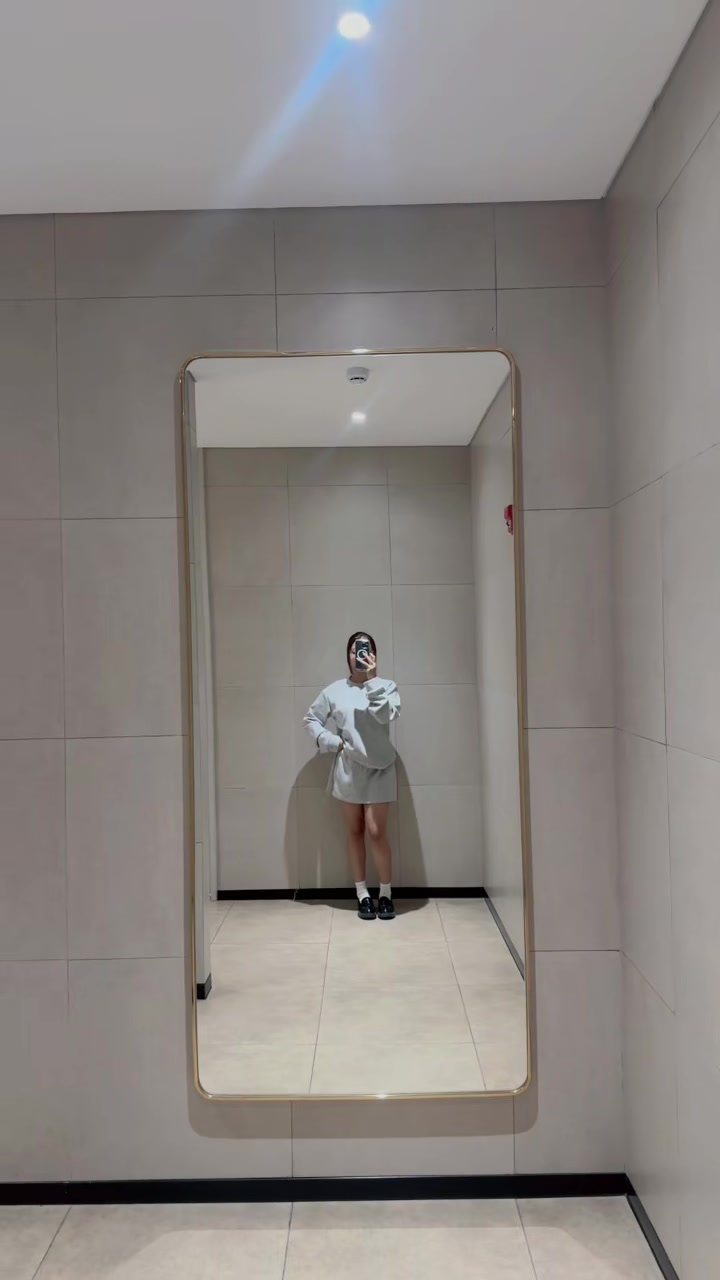 @Tiệm của Elwyn