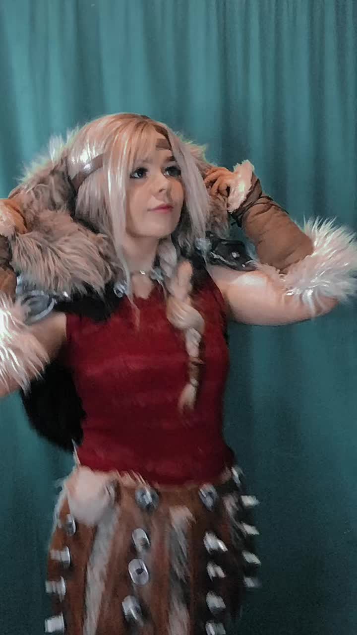@CallMeAnnieCosplays