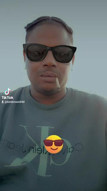 @876_tyrone