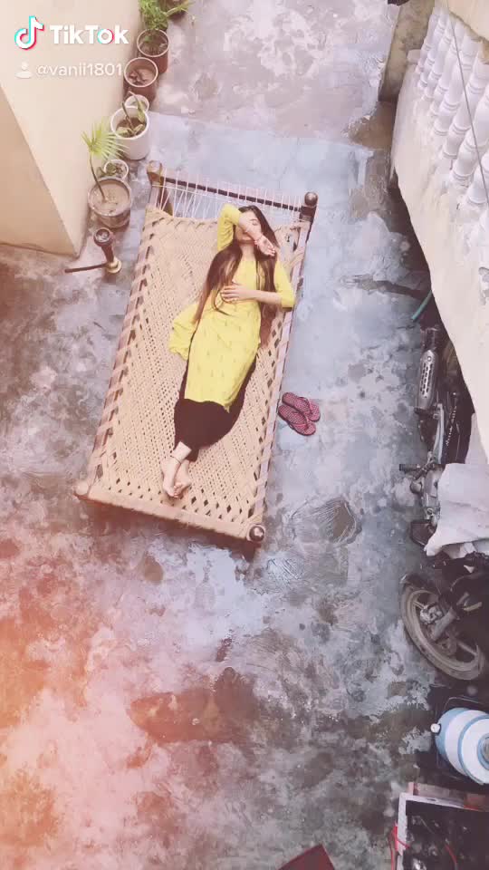 @Vanii1801