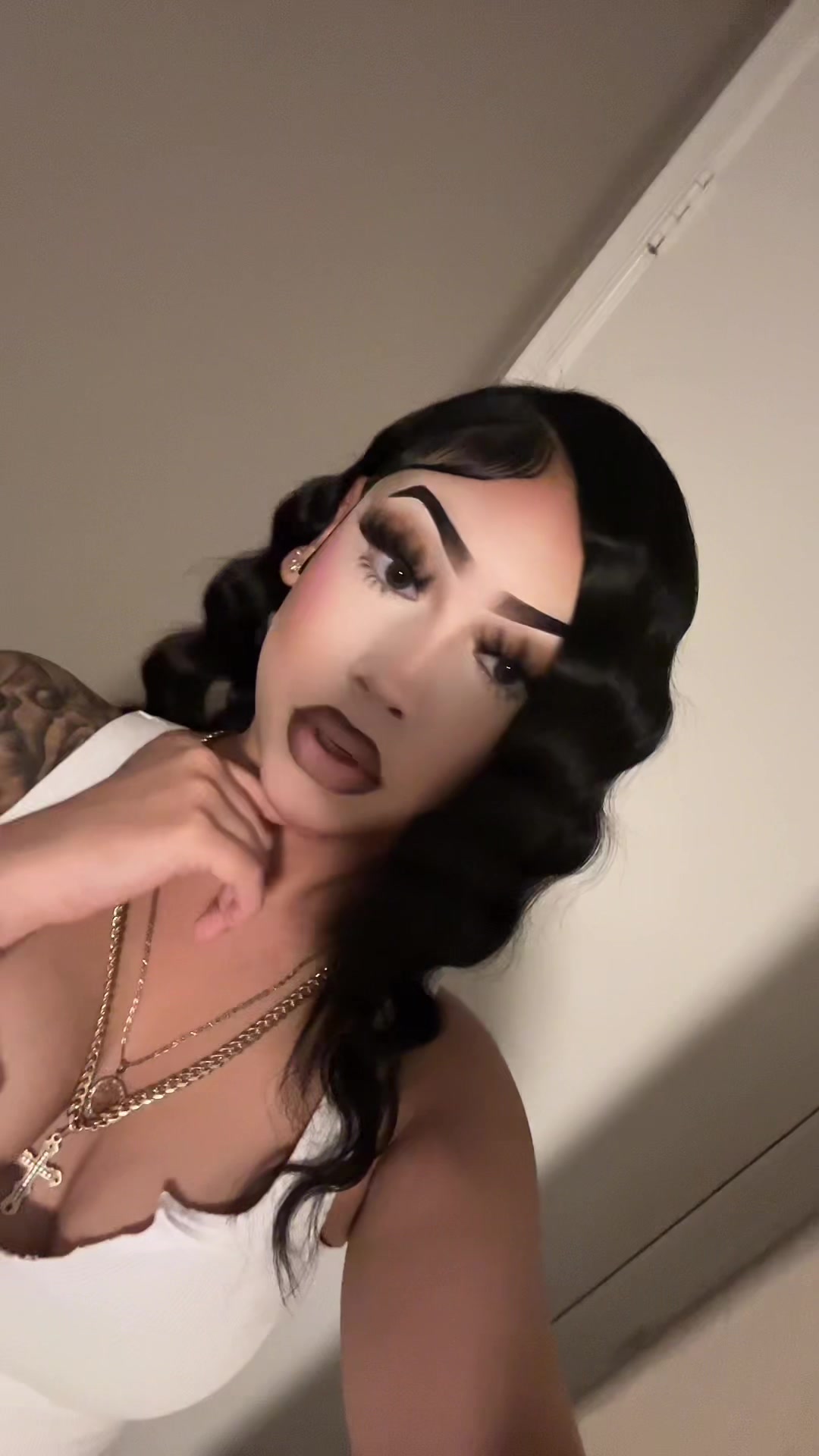 @♛