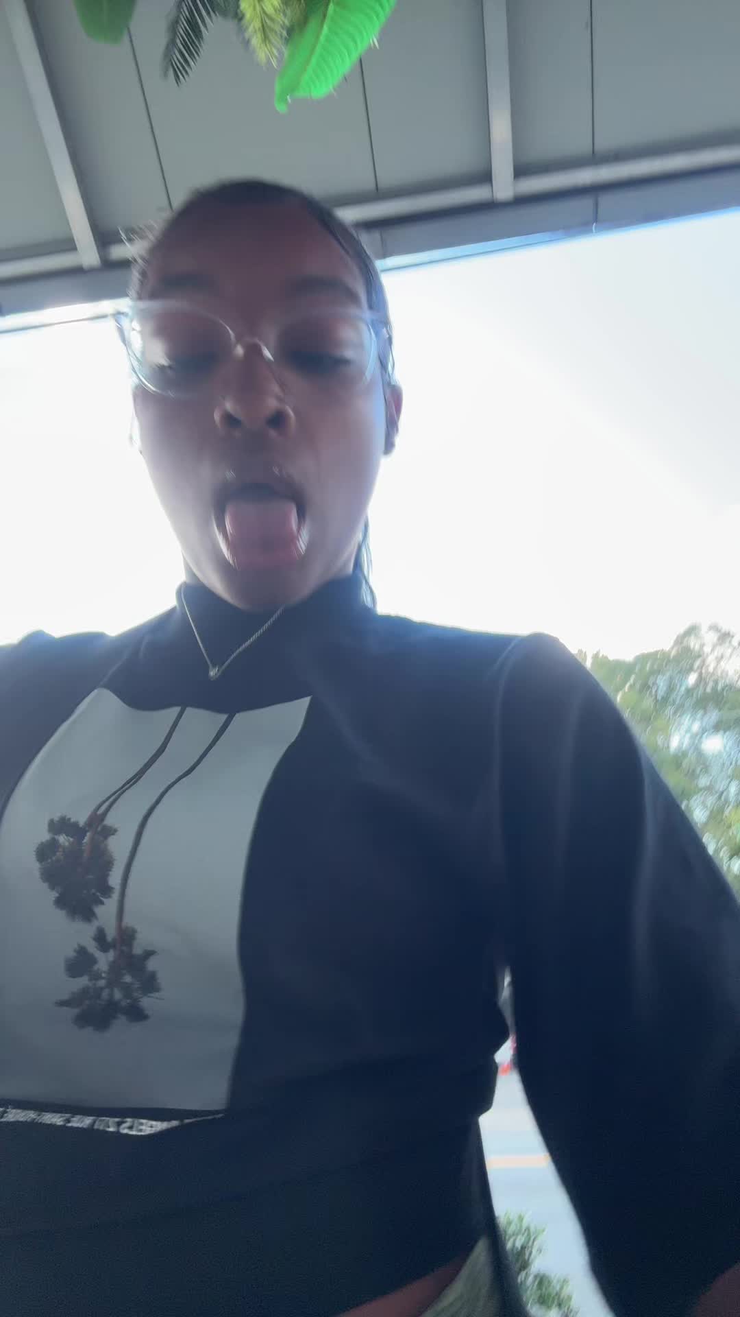 @ilovemaddy101_