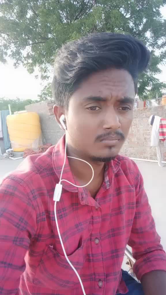 @vineeth naidu,😁😁😁