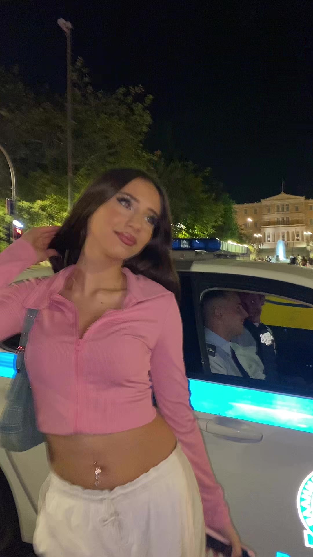 @🍸