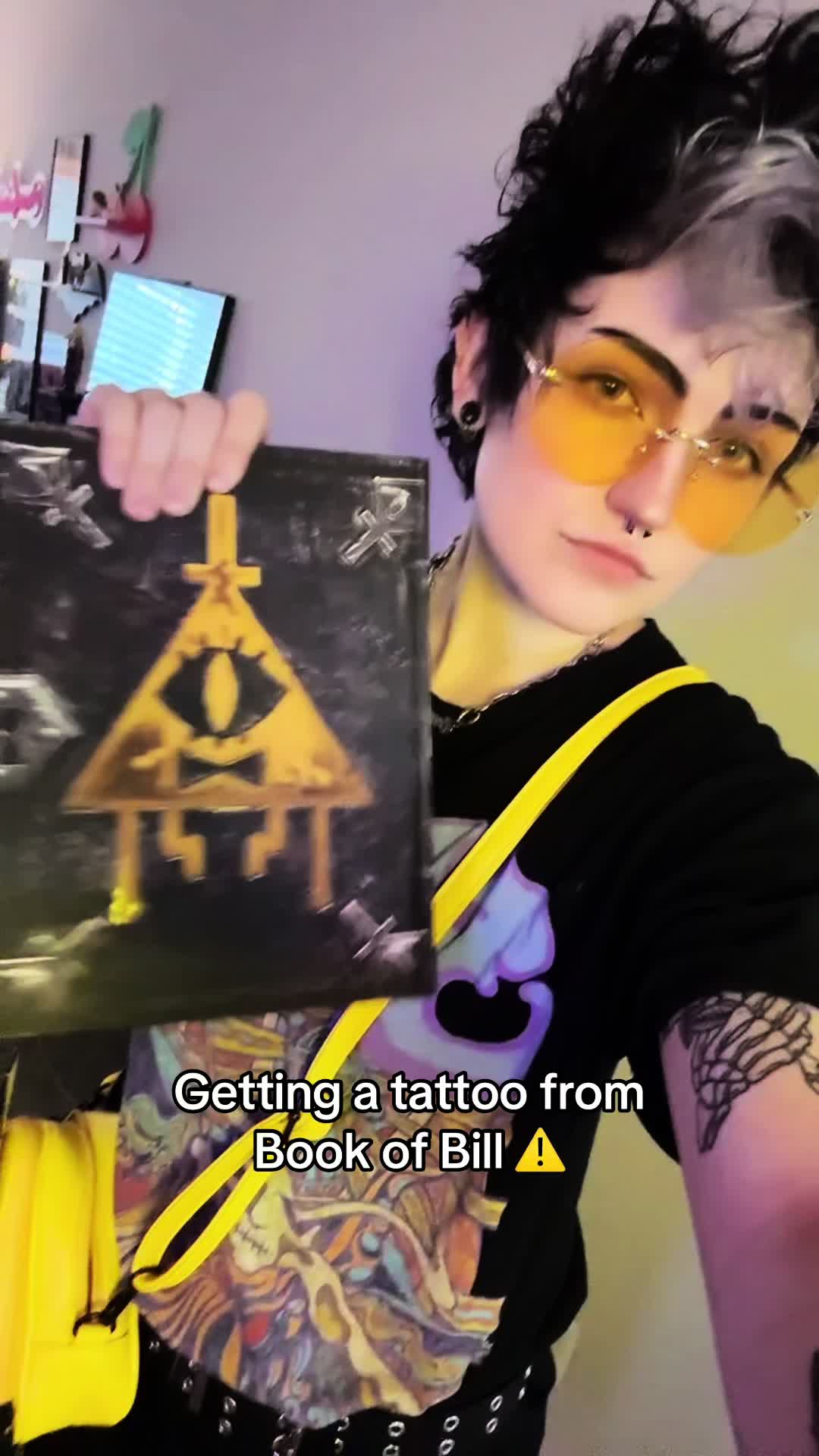 @M (@nonbinate) 🦇
