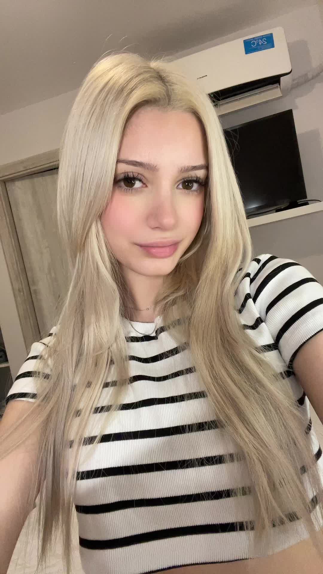 @Alexis White