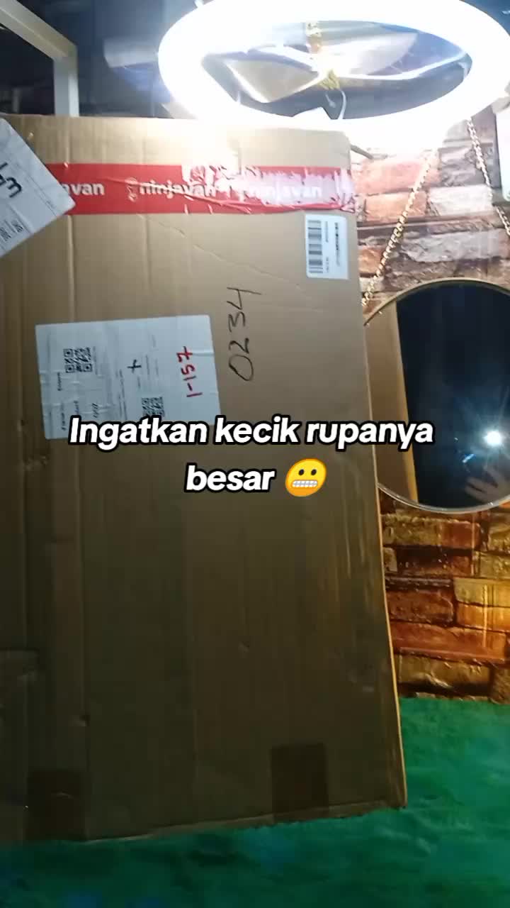 @Eiffa.Na