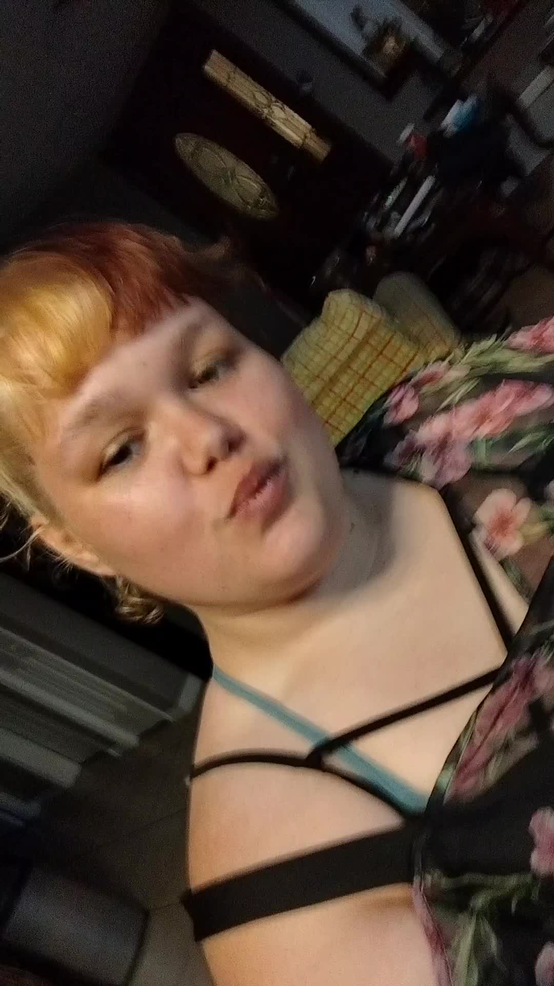 @JoJo🥰