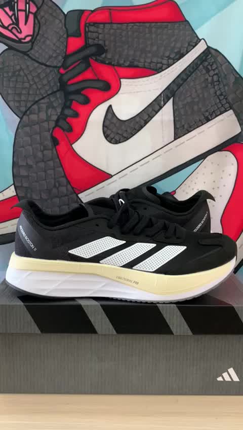 @Infinite Sneakers Imp.