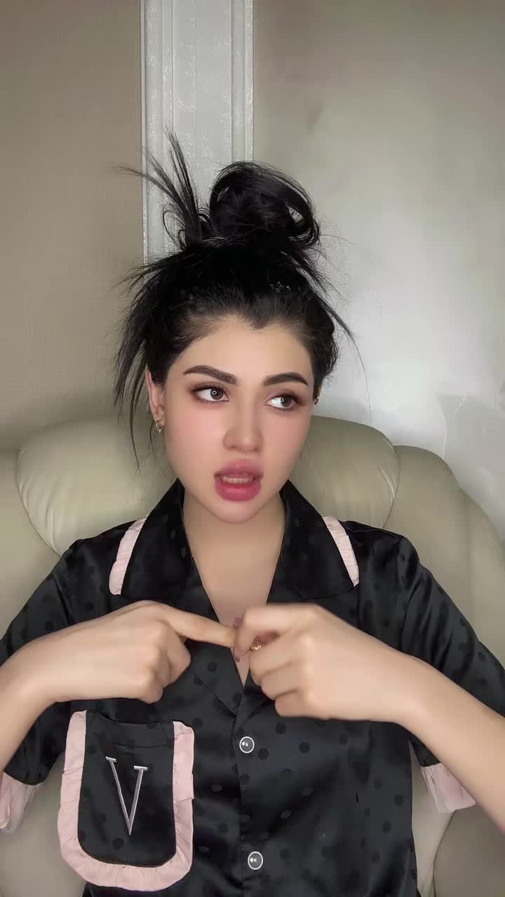 @Elif1808