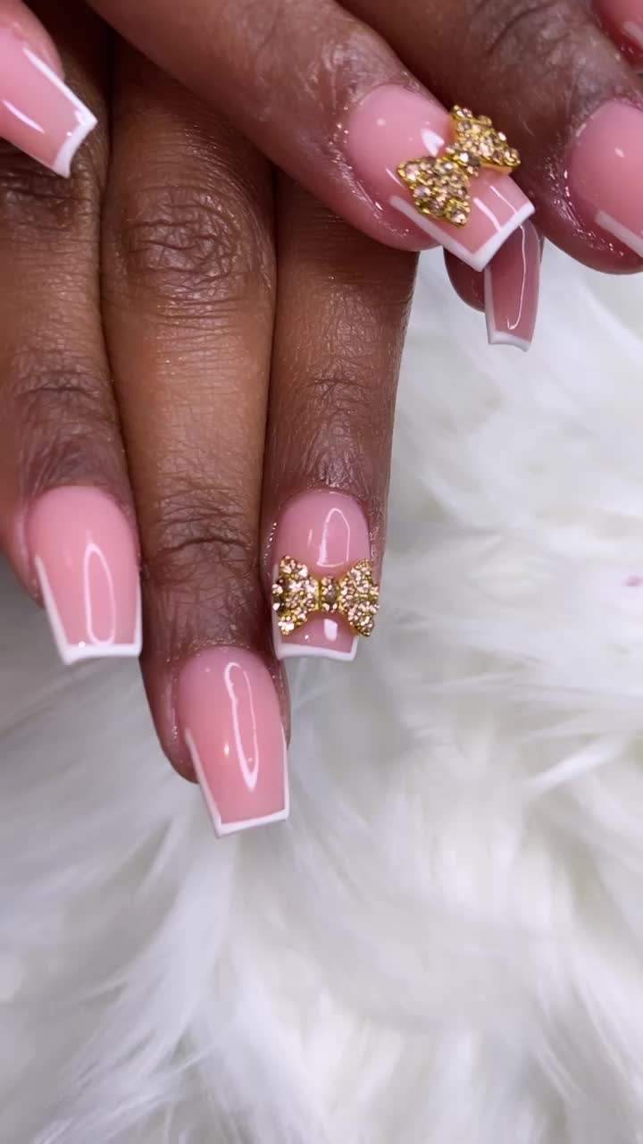 @Dimplesnailsbar