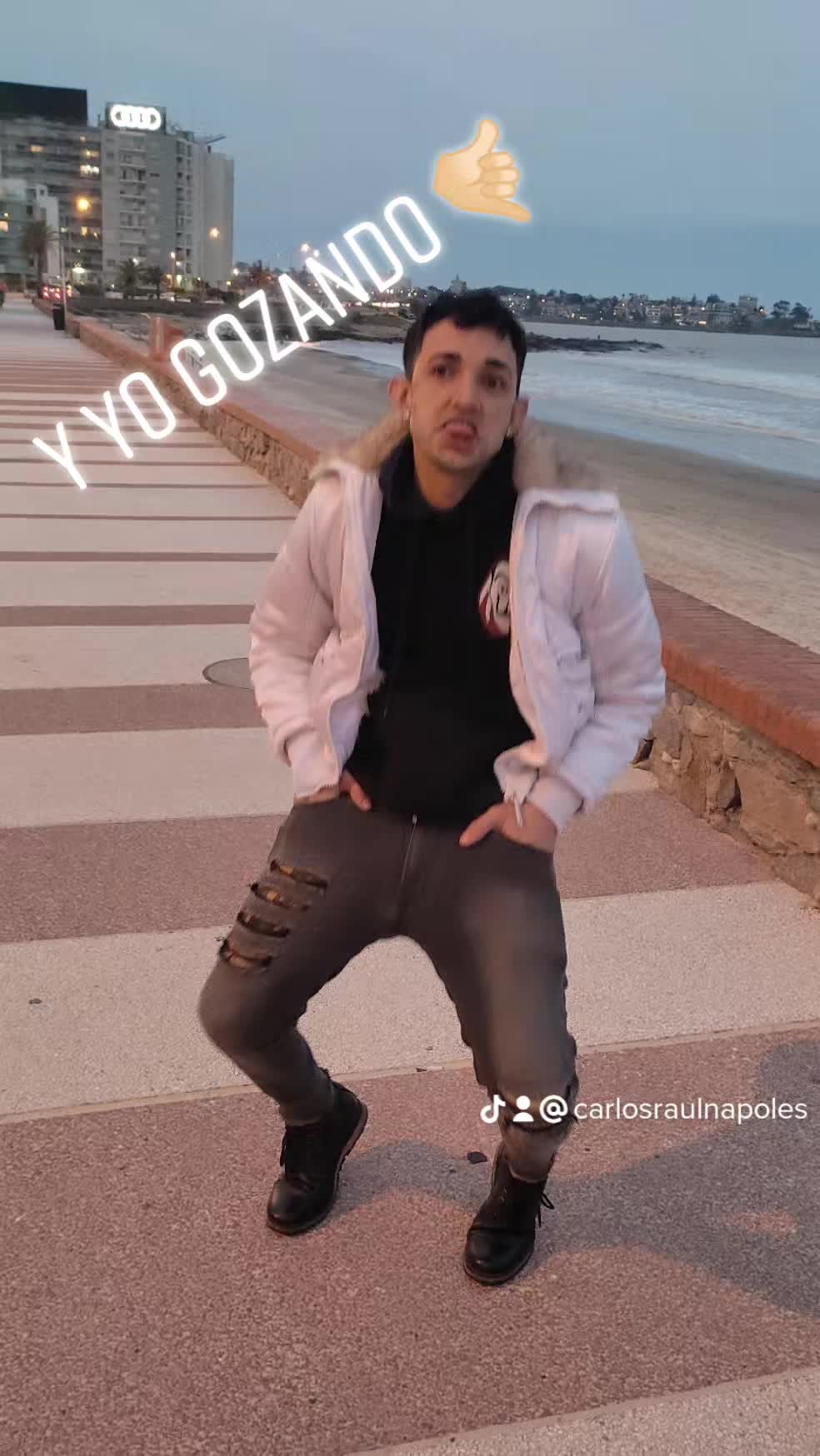 @TheCarlos🇨🇺🇲🇽
