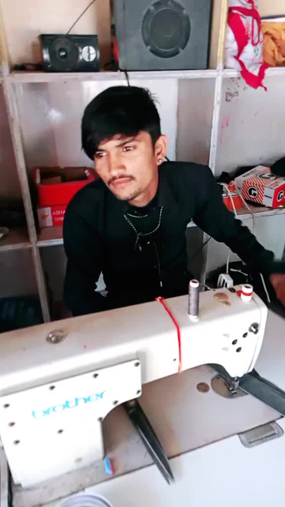 @7046273674