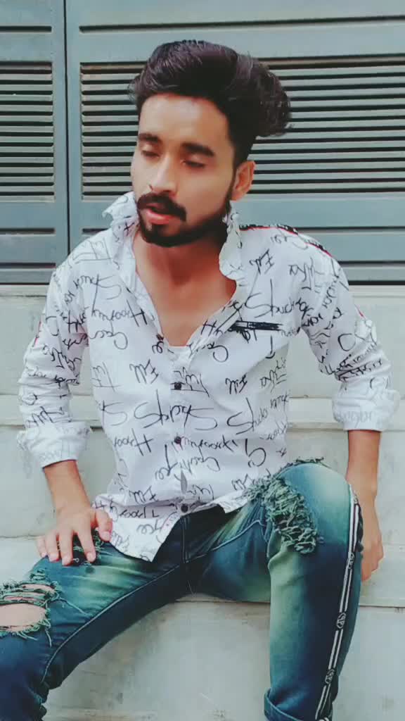 @zeeshansmarty1