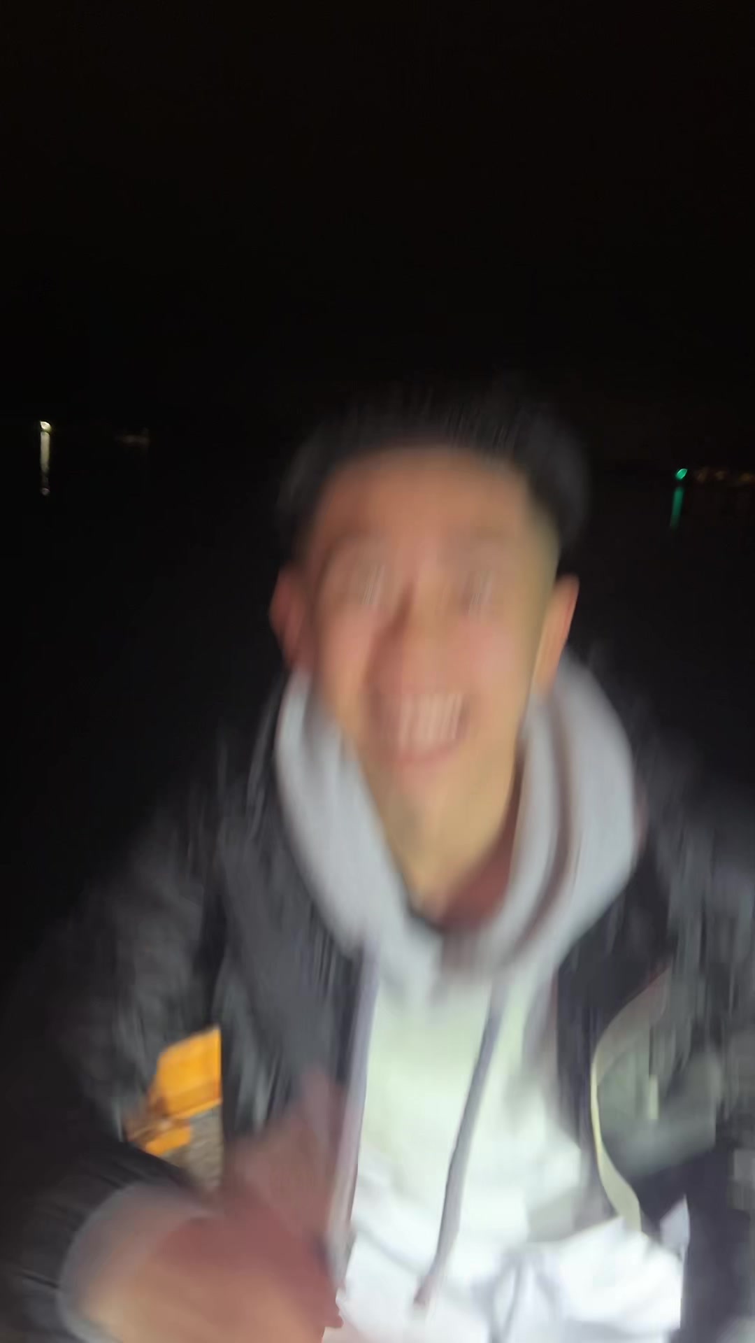 @Dat9ines