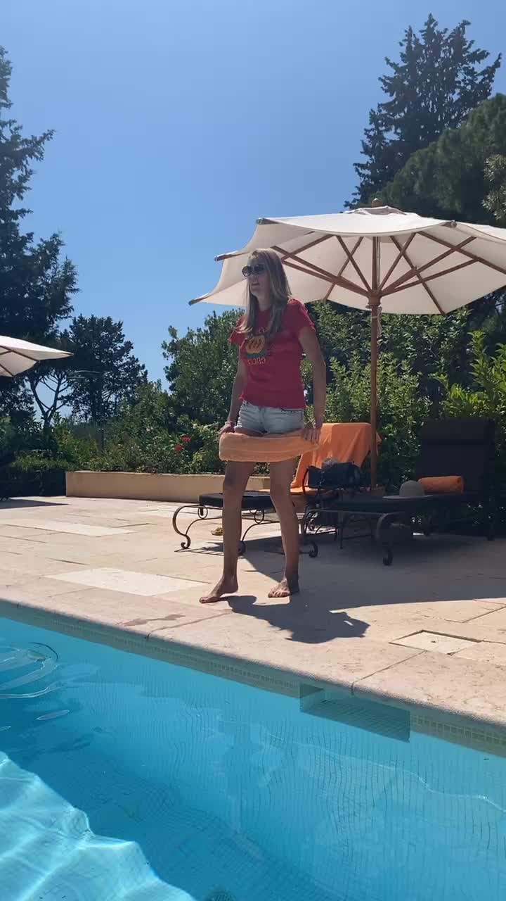 @Mara Santangelo