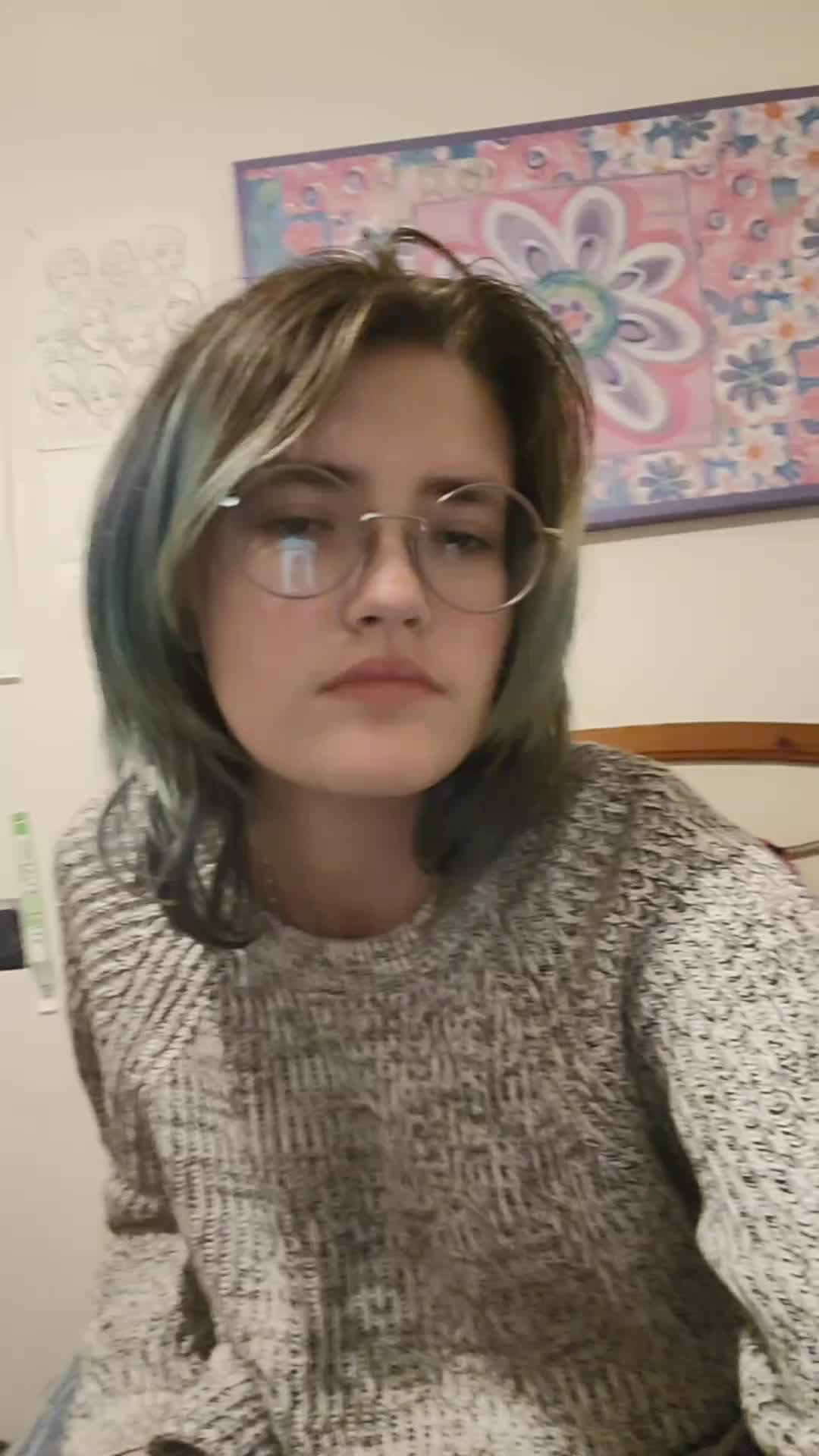 @Bee, he/it and neos <3