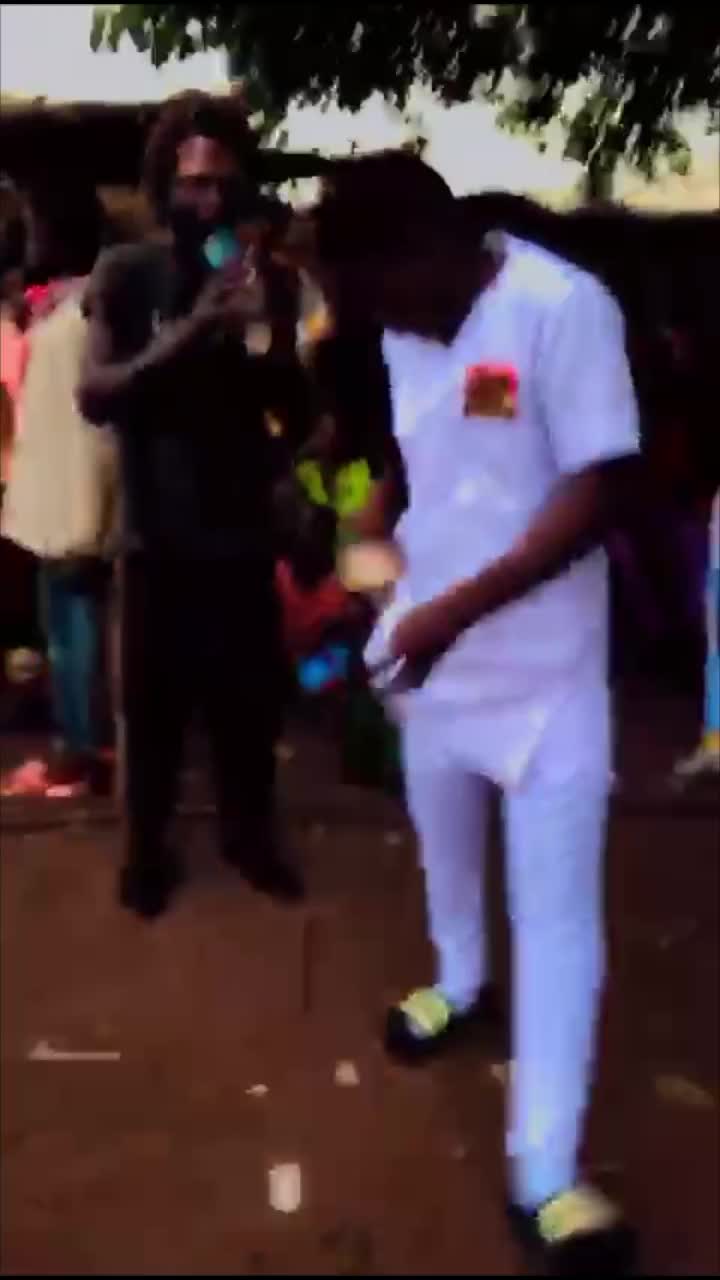 @Dee Money ๐ฐ๐ค123