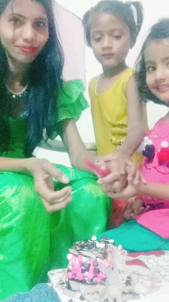 @@Radhika_kanoje