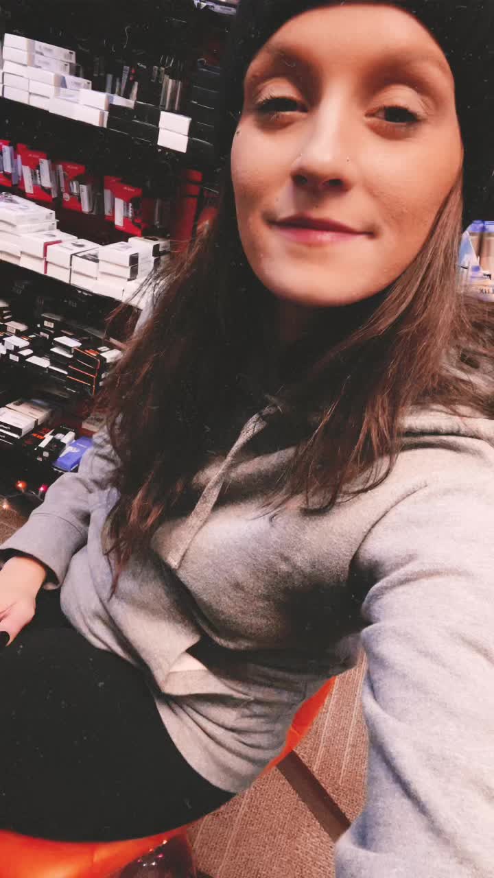 @red.moonchild.0
