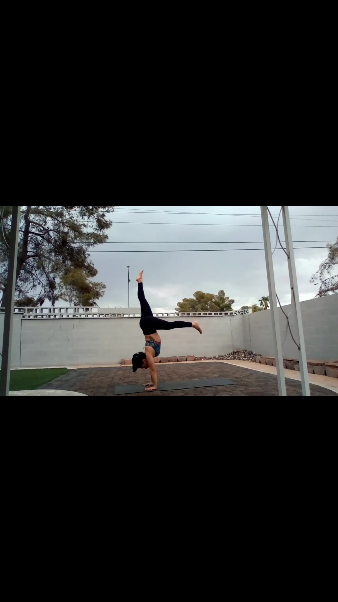 @MonicaBoo | movement