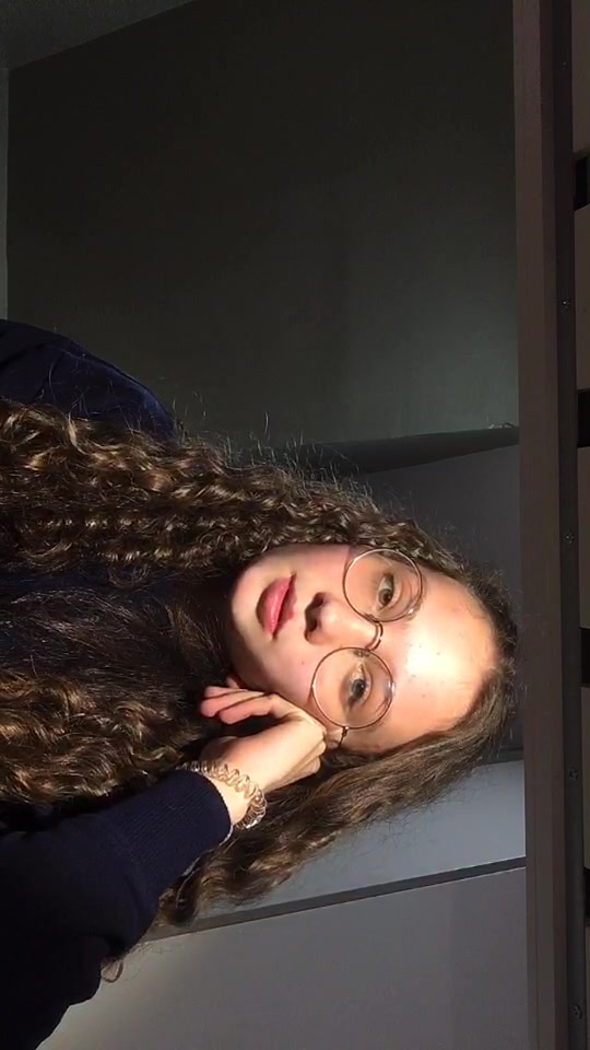 @vi✹