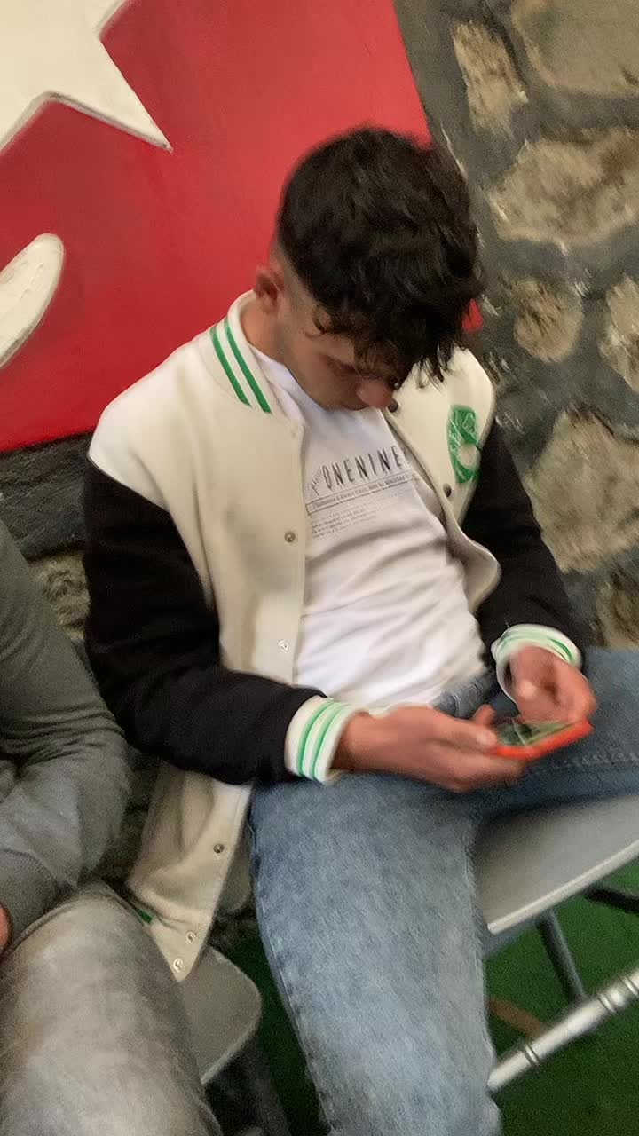 @Uzunadam