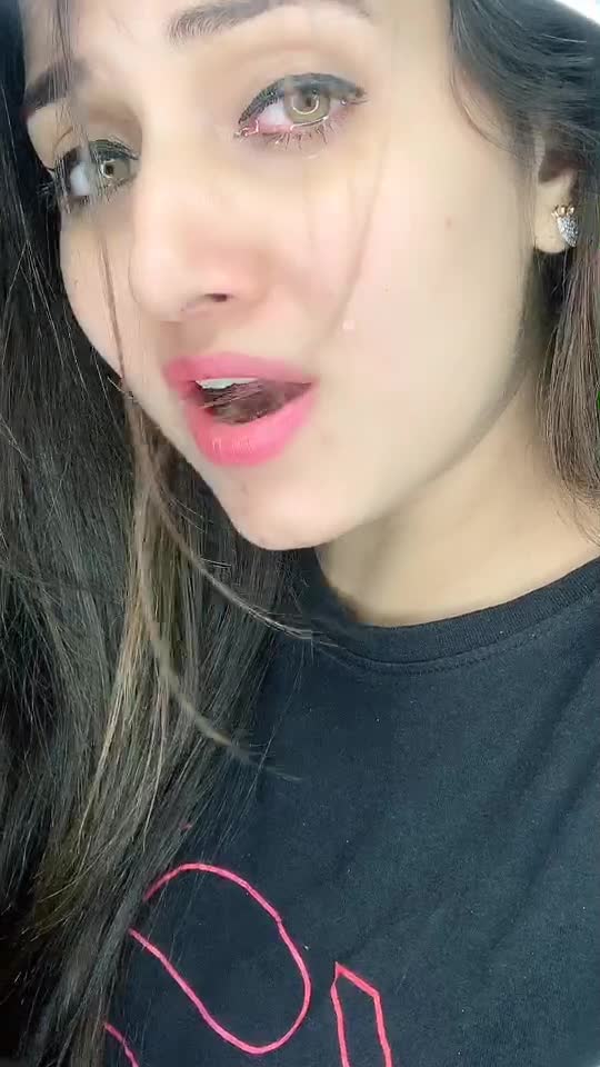 @👑priyaanka👑