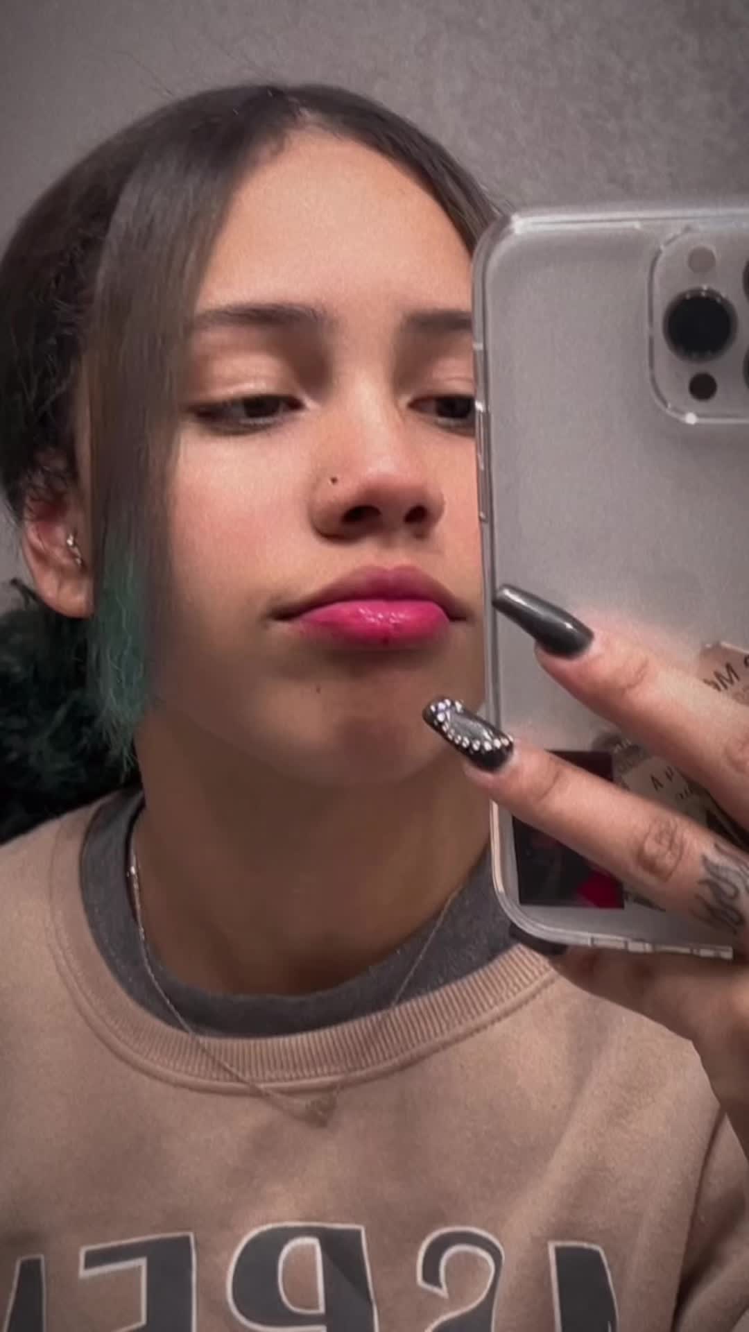 @Niki🕷🖤