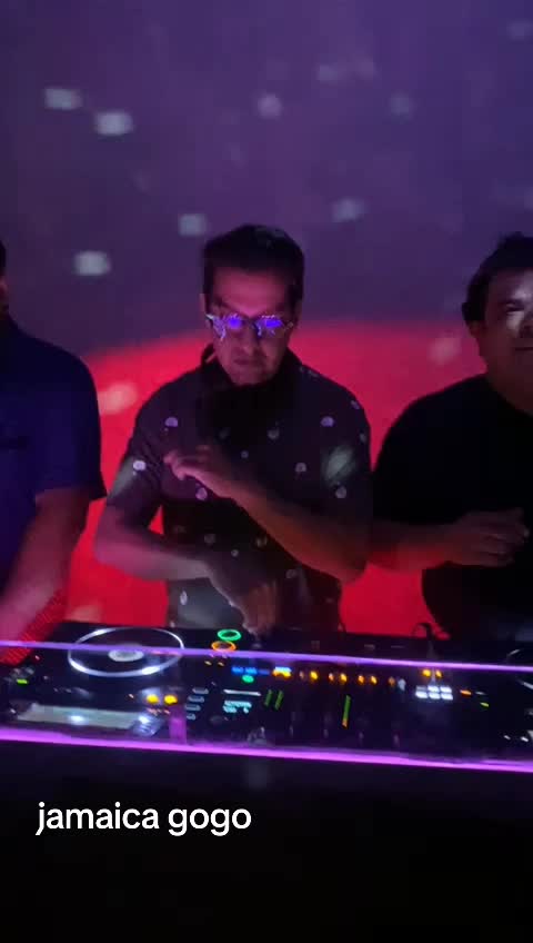 @MVNOZ
