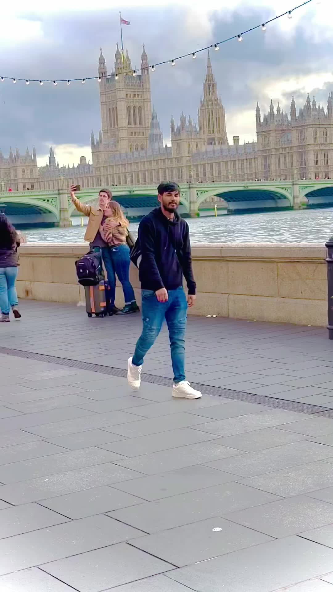 @(≧ᴗ≦) 🆃🅰🆈🅴🅵 ✦꧂ 🇧🇩🇬🇧