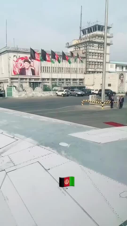 @صفحه مکروریان 👇🥰