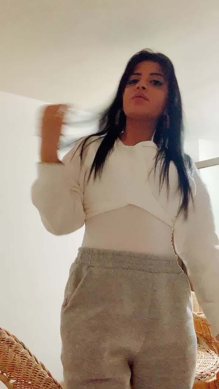 @AnastasiaBruni