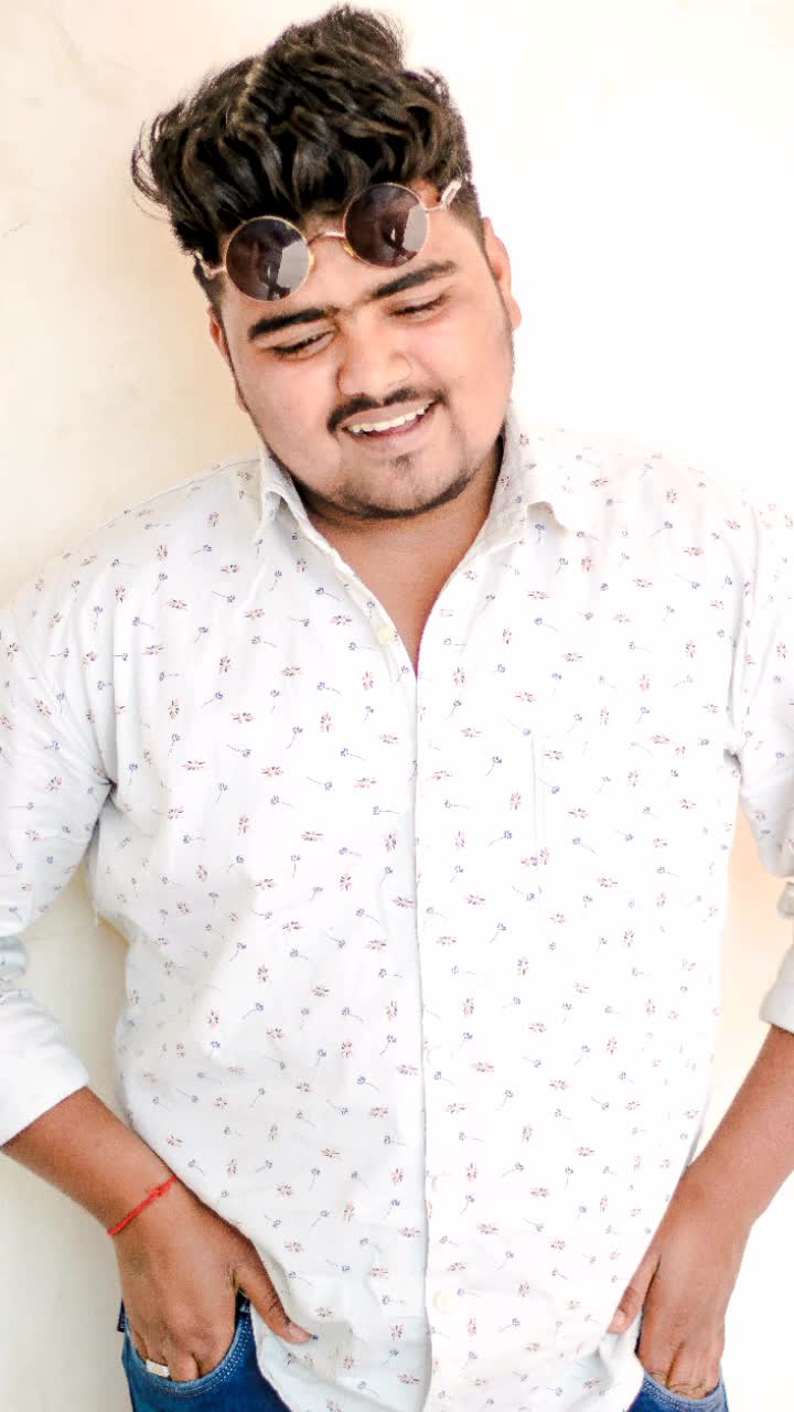 @दीवाकर 🔥
