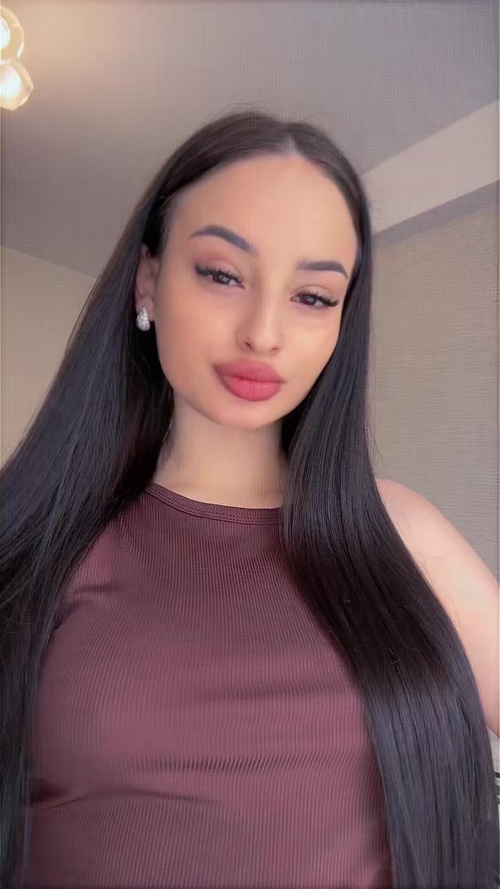 @🩶Adelina🩶