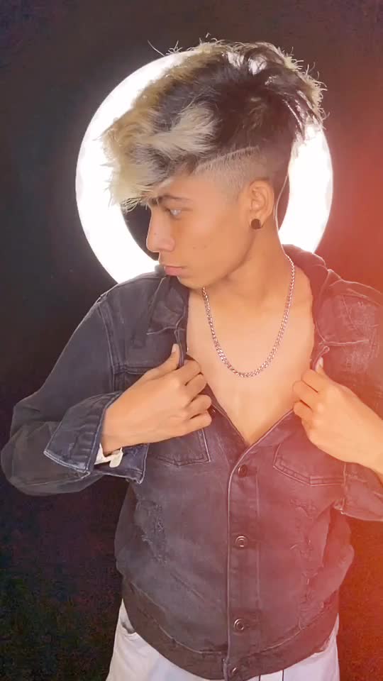 @Popping Hunk