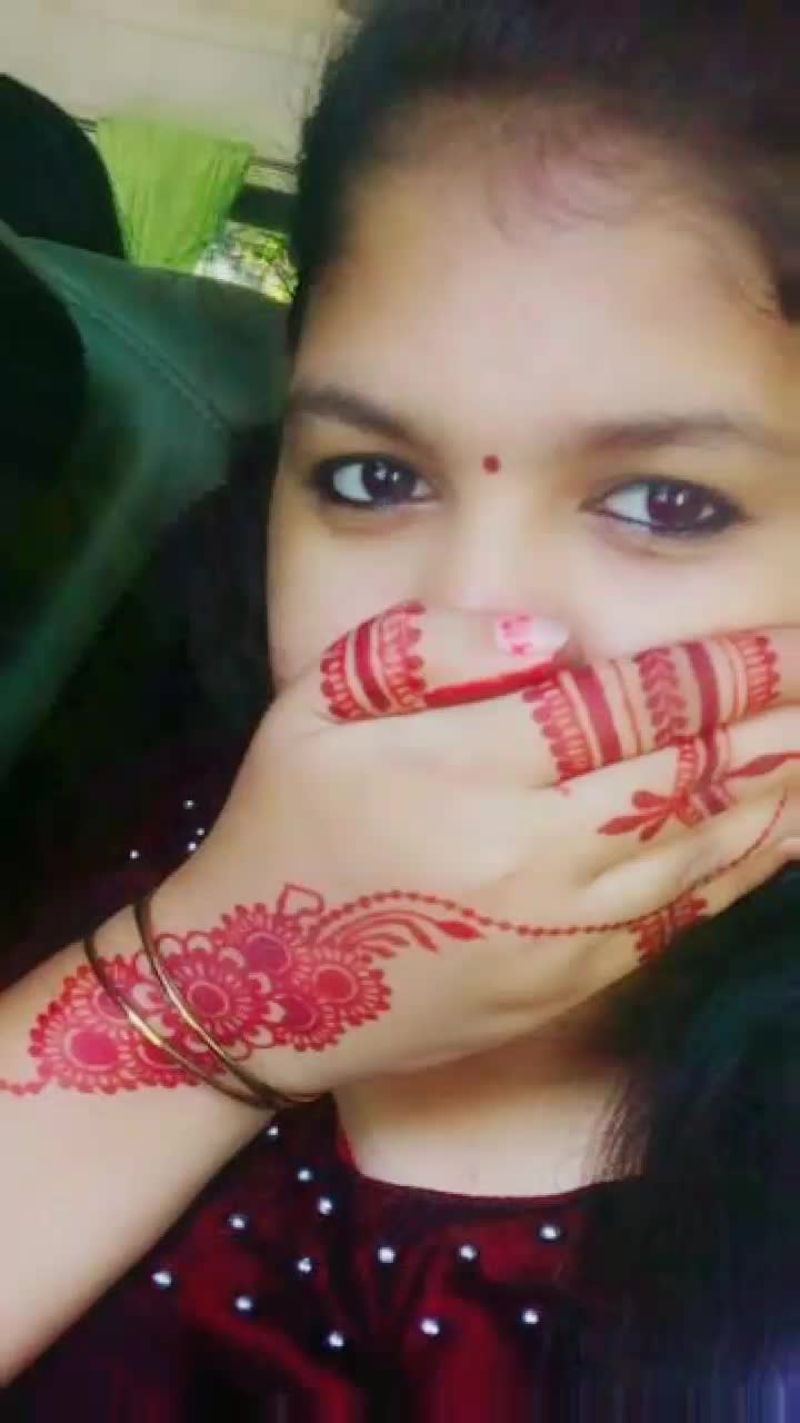 @varsha_ponnuss