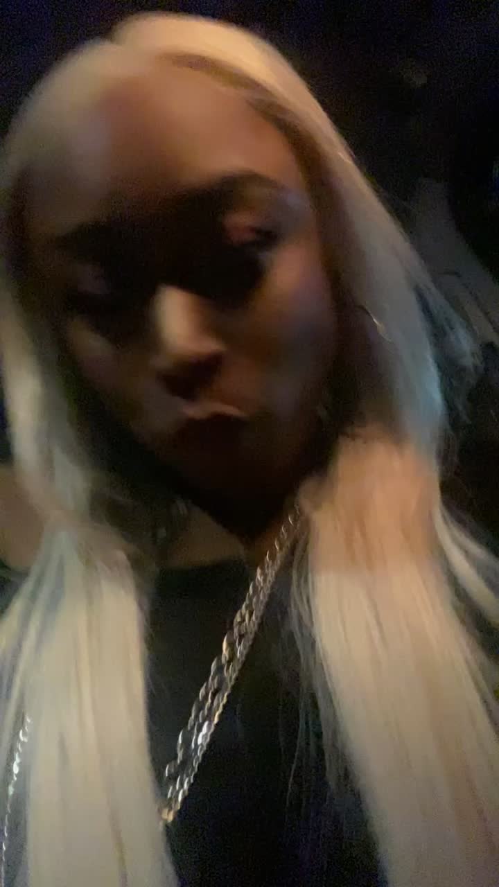 @Shonti_Adore