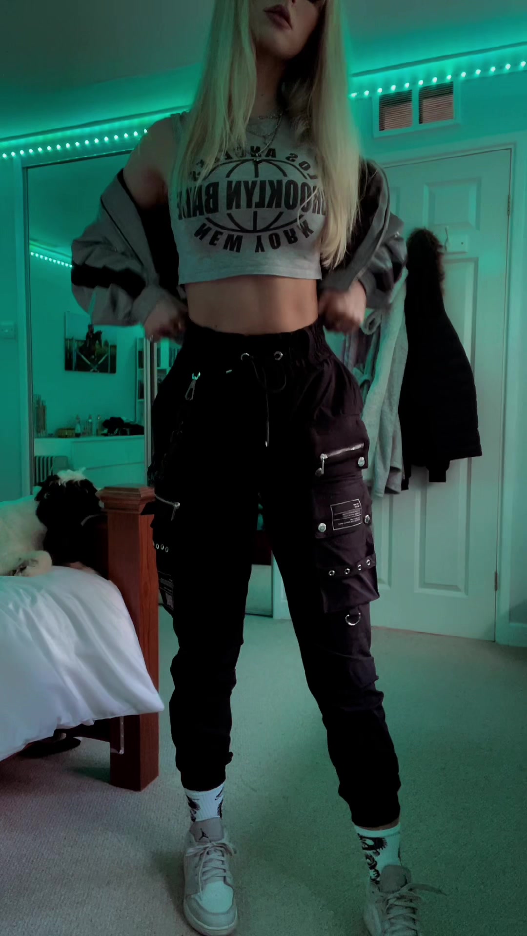 @cyber_laney