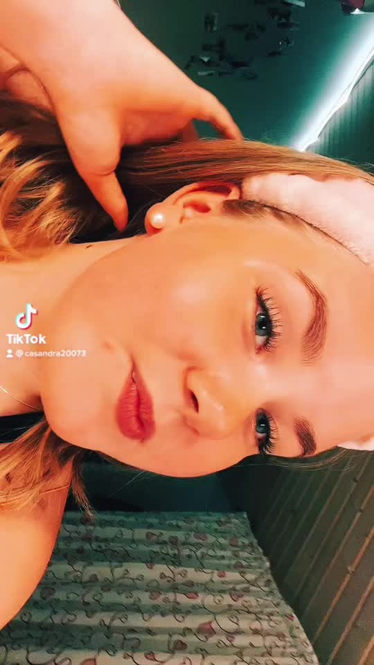 @😜😍🥵🥰🥂