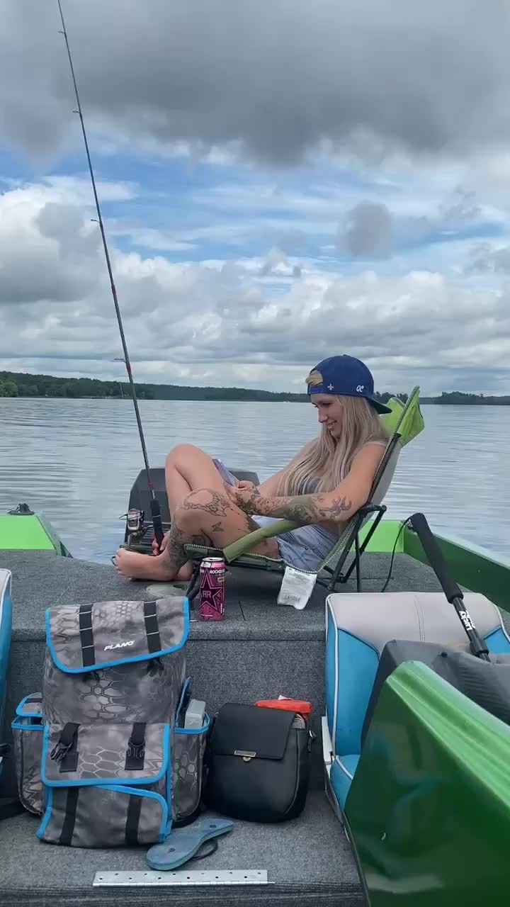 @Nadia🏴&zwj;☠️