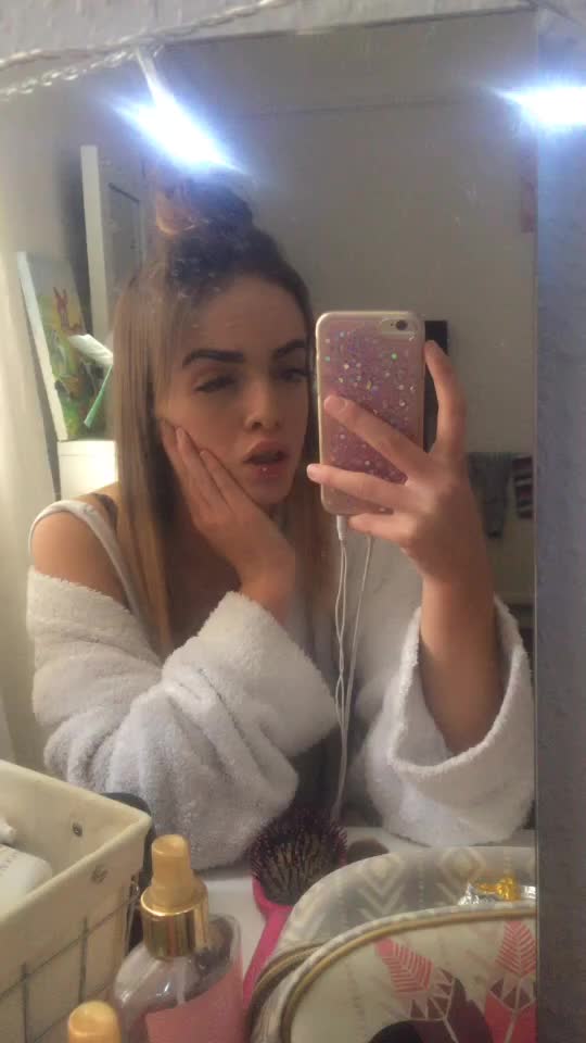 @Bethany Simpson x