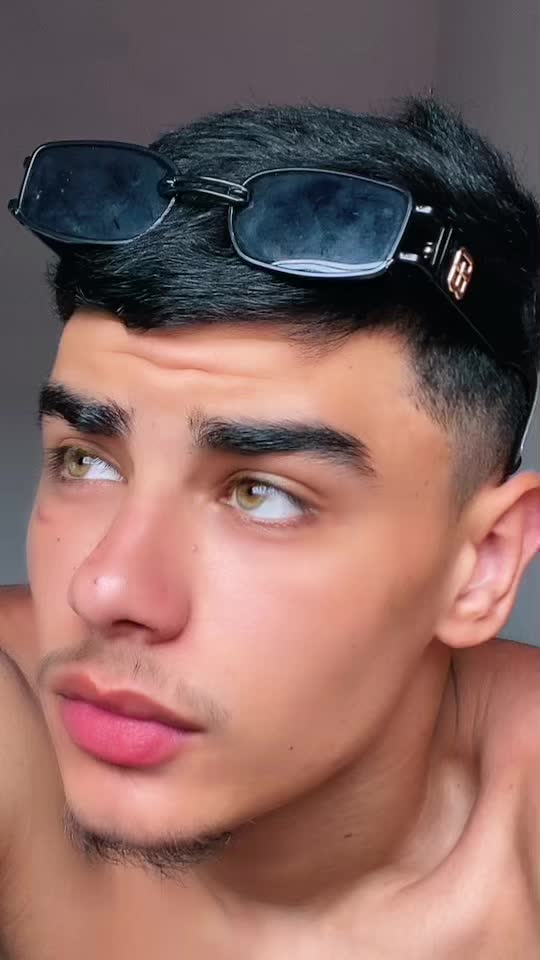@🐺