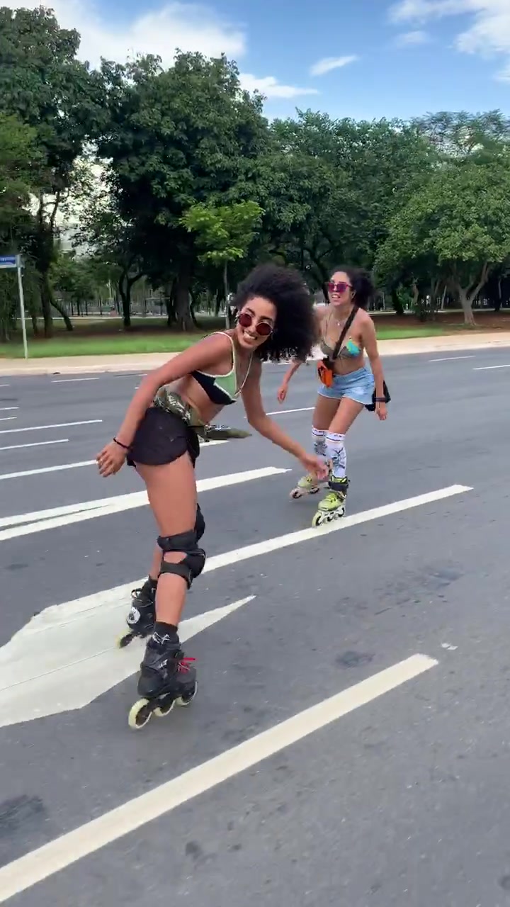 @Vit&oacute;ria Albanese